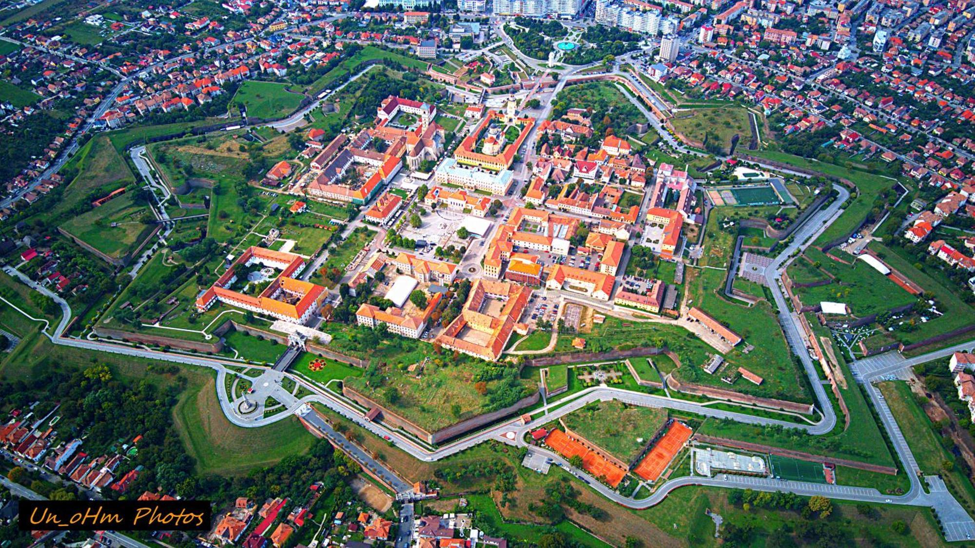 The View1 Apartment Alba Iulia Exterior foto